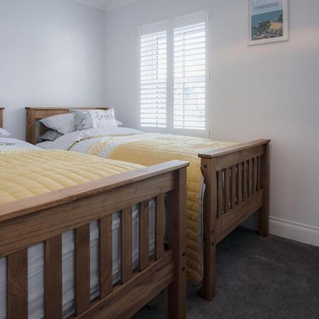 Ty Melyn - 2 Bedroom Cottage - Tenby Exterior foto